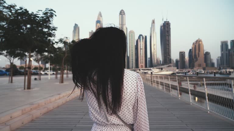 كيفية الحصول على تأشيرة عمل في الإمارات: الخطوات والوثائق اللازمة