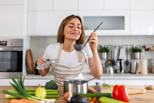 خادمات بالتقسيط في الامارات