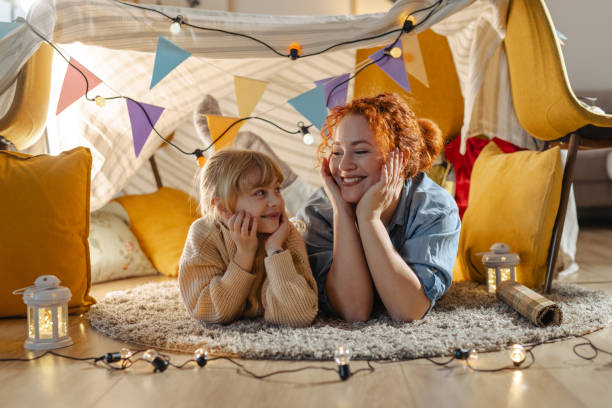 جليسة أطفال بالساعة دبي جليسة أطفال بالساعة دبي