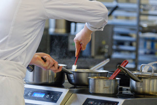 طباخات قطر تنازل ما هو أفضل مكتب خدم في قطر؟