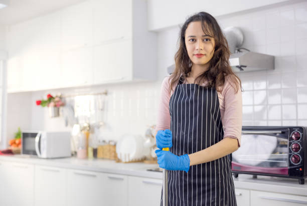 عاملة منزلية حسب الطلب