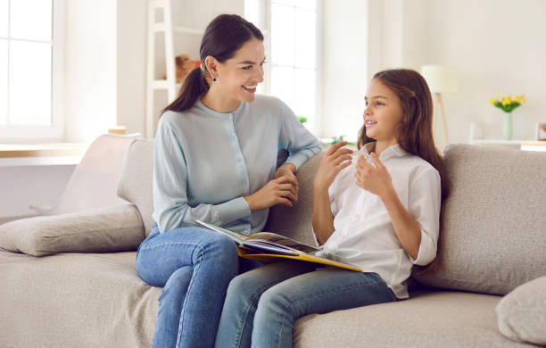 كيف تختار أفضل مربية منزل لطفلك بدون مخاطر؟
