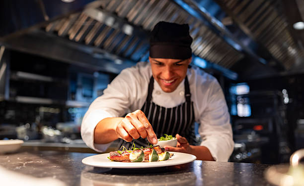 خدمات طباخ منزلي في قطر: الأسعار والمميزات